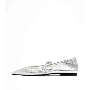 Özel tasarımcı daireler üreticisi 2024 kadın gümüş sivri burun bale düz ayakkabı özel parlak rahat bale ayakkabıları