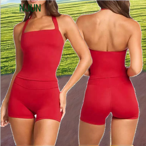 ชุดโยคะกีฬาคุณภาพสูง 2 ชิ้น เสื้อกล้ามแบบคล้องคอพร้อมกางเกงขาสั้นเอวสูงระบายอากาศดี เหมาะสำหรับวิ่งออกกำลังกายกลางแจ้ง - Product Image 2