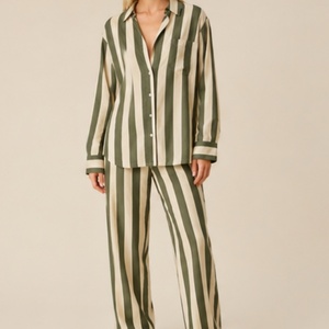 Produttore di eleganti pigiami <span class=keywords><strong>da</strong></span> donna in 2 pezzi <span class=keywords><strong>a</strong></span> manica lunga con bottoni top e pantaloni camicie <span class=keywords><strong>da</strong></span> <span class=keywords><strong>notte</strong></span> abbigliamento <span class=keywords><strong>da</strong></span> <span class=keywords><strong>notte</strong></span> indumenti <span class=keywords><strong>da</strong></span> <span class=keywords><strong>notte</strong></span> - Product Image 1