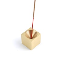 MAXERY Porte-encens minimaliste en laiton massif, brûleur à bâtonnets en forme de cube géométrique, base d'encens moderne en or brossé, pour yoga et méditation