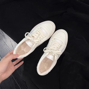 Zapatillas de cuero vacuno con punta redonda y suela gruesa, estilo retro, versátiles y casuales para mujer - Product Image 4