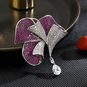 เข็มกลัดหรูหราดีไซน์เล็กประดับเพชรซิคอนขนาดเล็กคุณภาพสูงสำหรับผู้หญิง - Product Image 2
