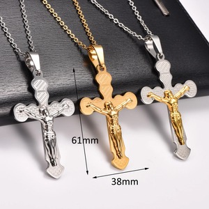 Collier pendentif croix de crucifixion de Jésus en acier inoxydable pour femmes et hommes, bijoux religieux en métal avec breloques de prière - Product Image 5