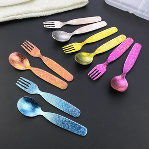 Juego de cuchara y tenedor de titanio puro para niños, vajilla portátil ligera plateada para bebés de 0 a 12 meses - Product Image 4