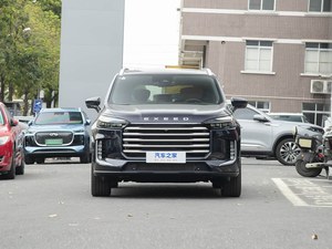 EXEED Lanyue C-DM 4WD, SUV hybride rechargeable (PHEV) avec une conduite tout-terrain fiable - Product Image 2