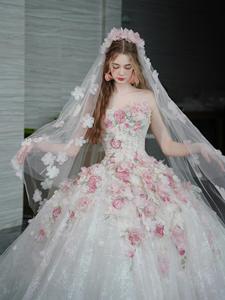 Robe de mariée romantique rose à fleurs, robe de bal luxueuse en tulle scintillant, robe de mariée sans bretelles avec fleurs 3D et <span class=keywords><strong>voile</strong></span> assorti - Product Image 4