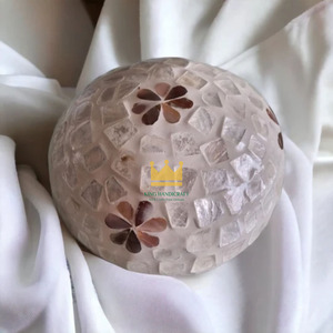 Wholesale Eco-Friendly MOP <b>Coconut</b> <b>Shell</b> Bowls Handcrafted Natural Durable Lightweight Classic Style Home Use for Sustainable - Product Image 3