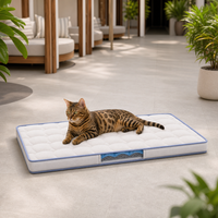 Matelas pour chat OEM avec dessus rembourré et base antidérapante pour les programmes de villégiature et de cages extérieures pour animaux de compagnie