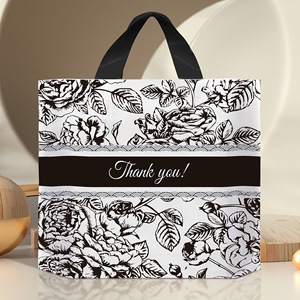 Sac fourre-tout en plastique poly avec logo personnalisé, sacs cadeaux à provisions découpés avec poignées à boucle souple pour magasin de vêtements au détail - Product Image 3