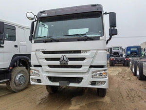 <span class=keywords><strong>Roubles</strong></span> acceptés Camion tracteur de bonne performance 6x4 ou 4x2 avec configuration russe - Product Image 4