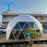 Résistance à la neige Camping extérieur Fenêtre en verre Igloo Maison Hôtel Resort Personnalisé Géodésique Pvc Dôme Tente pop Top Camper