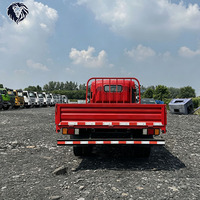Camion de fret léger Sinotruk Howo 4x2 de haute qualité, 160 CV, plateau plat, caisse de chargement de 4,2 m, Euro 2 pour la livraison logistique urbaine