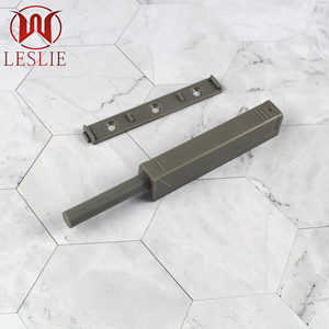 Mini loquet à ressort en plastique <span class=keywords><strong>pour</strong></span> armoire, fermeture magnétique à pression, système d'ouverture par poussée, amortisseur à fermeture douce <span class=keywords><strong>pour</strong></span> <span class=keywords><strong>tiroir</strong></span> de cuisine - Product Image 1
