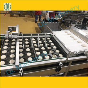 Machine à <span class=keywords><strong>pain</strong></span> à une seule ligne, adaptée à la fabrication de deux types de pains différents : pour hamburgers et hot-dogs - Product Image 3