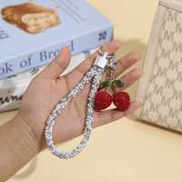 Nieuwe groothandel fruitthema sleutelhangers ananas kers aardbei hangers auto rugzak telefoon tas hangende bedels