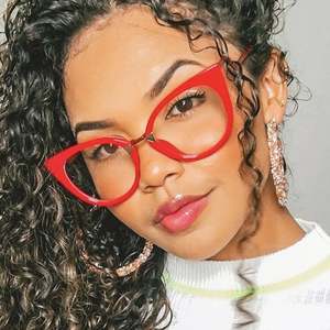 Gafas de Computadora con Marco Grande y Colorido Estilo Vintage 2025, Gafas de Ojo de Gato con Protección Contra la Luz Azul para Mujer - Product Image 1