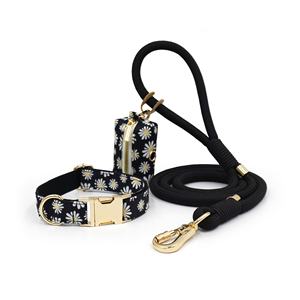 पालतू वस्तुओं हॉट विक्रेता हार 2025 कस्टम प्रिंट डॉग कॉलर फैशन डॉग कॉलर फैशन डॉग कॉलर और लीश सेट लक्जरी डॉग कॉलर - Product Image 4