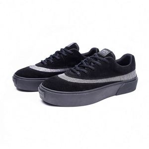 Chaussures décontractées tendance pour hommes, en maille respirante, antidérapantes, à talon bas, à carreaux, avec doublure en dentelle, style sportif, toutes saisons - Product Image 1