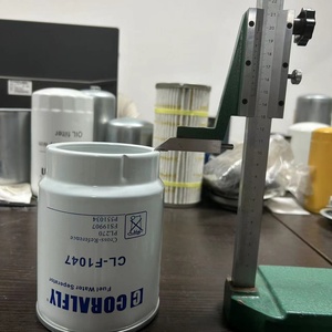 ตัวกรองที่แยกน้ำน้ำมันเชื้อเพลิงเครื่องยนต์ดีเซลรถบรรทุกตรง P551034 FS19798 BF1347 PL270x ติดไฟได้ - Product Image 4