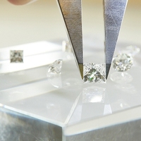 Bague personnalisable en moissanite, zircone, diamant de laboratoire, pierre précieuse, perle – Fournisseur de bagues de mariage sur mesure