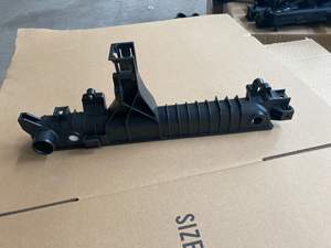 الأكثر مبيعاً 98-03 غطاء من البلاستيك المبرد Volvo S80 S60 C70 V70 متوفر للبيع خزانات بلاستيكية OEM - Product Image 3