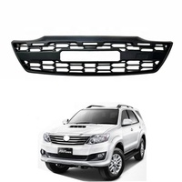 4WD pick-up Pièces automobiles Accessoires extérieurs Kits de carrosserie Hilux gr sport type Grille avant pour fortuner 2012-2014