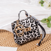 Porte-monnaie mignon et tendance en cuir PU rouge, mini sac, porte-clés, pendentif de luxe de créateur, écologique, haute qualité, très prisé