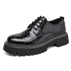Zapatos de cuero informales para hombre, zapatos de vestir de cuero charol de estilo británico con punta redonda para boda, novio, fiesta de negocios, zapatos Oxford formales - Product Image 5