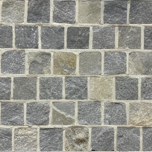 Pietre per Pavimentazione in Granito Naturale Tipo Belgian Block per Vialetti e Strade ad Alto Traffico - Product Image 1