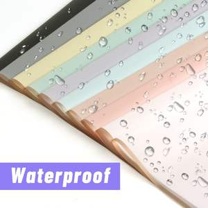 Papel de Envoltura de Flores Personalizado con Borde Dorado, Embalaje de Plástico Impermeable al por Mayor para Ramos de Flores - Product Image 3