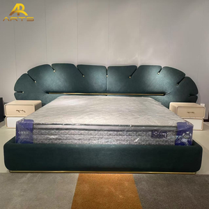 Juego de muebles de dormitorio, cama king size de tela de lujo, marco de cama de madera maciza tapizado clásico, cama de matrimonio para uso doméstico - Product Image 1
