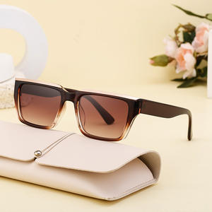 Lunettes de soleil carrées de style européen et américain pour femmes, monture noire en PC, protection UV400, pour la conduite en extérieur et la mode urbaine - Product Image 5