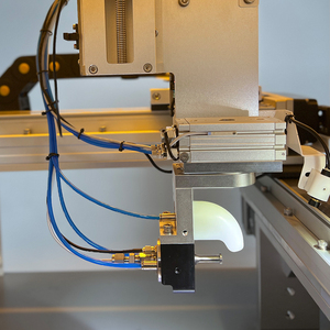 Máquina de Limpieza por Pulverización Megasonic YMUS Controlada por PLC para Limpieza Húmeda de Obleas con 1 Año de Garantía - Product Image 4