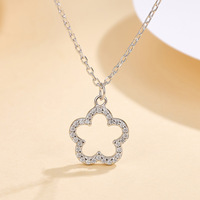 Collar de flores de plata de ley S925-Colgante de trébol de cinco hojas, diseño suave y elegante para mujer
