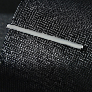 Pince à cravate fine de style coréen <span class=keywords><strong>simple</strong></span> pour <span class=keywords><strong>homme</strong></span>, idéale pour les mariages et les occasions professionnelles, en cuivre sécurisé - Product Image 6