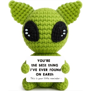 Adorables y Alegres Mini Peluches <span class=keywords><strong>de</strong></span> Ganchillo Hechos a Mano con Tarjetas Inspiradoras para Regalos Navideños - Product Image 4