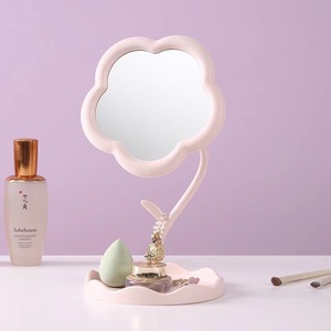 <span class=keywords><strong>Miroir</strong></span> de maquillage tournesol coiffeuse fille <span class=keywords><strong>miroir</strong></span> de maquillage mettre <span class=keywords><strong>sur</strong></span> la <span class=keywords><strong>table</strong></span> dortoir <span class=keywords><strong>miroir</strong></span> de maquillage portable - Product Image 4