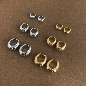 Orecchini a Perno Geometrici Ovali in Rame Placcato Oro 18K, Stile Lusso Leggero Francese, Modello <span class=keywords><strong>Earcuff</strong></span> Spesso - Product Image 3