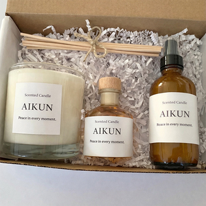 Bougie aromatique personnalisée AIKUN, bougie parfumée en cire de soja naturelle avec emballage à étiquette privée pour mariage - Product Image 1