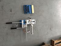 Nouvelle machine manuelle de pliage de lames de découpe autocollantes 2026 – Machine de découpe, de rainurage et de pontage de plaques d'étiquettes autocollantes de haute précision