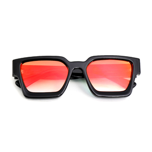 <span class=keywords><strong>Occhiali</strong></span> <span class=keywords><strong>da</strong></span> <span class=keywords><strong>Sole</strong></span> di Lusso Trendy 2026 per <span class=keywords><strong>Uomo</strong></span>, Stile Old Money, Montatura Spessa in PC UV400, <span class=keywords><strong>Occhiali</strong></span> <span class=keywords><strong>da</strong></span> <span class=keywords><strong>Sole</strong></span> Personalizzati Retrò <span class=keywords><strong>Quadrati</strong></span> - Product Image 2