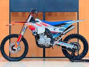 <strong>Hengjian</strong> S7-NB300 Single-cylinder Four-stroke Water-cooled Off-road Motorcycle with Headlight - Product Image 3