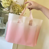 Sacs de courses réutilisables de luxe en polyéthylène, emballage de vêtements biodégradable avec logo coloré pour supermarché