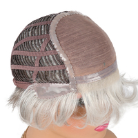 Perruques courtes synthétiques bouclées Julianna Wholesale Kanekalon lisses gris argenté avec frange, sans colle, en silicone, avec dentelle frontale, style pixie