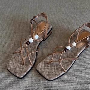 En stock – Sandales d'été décontractées pour femme à talon carré, élégantes, à bout carré, polyvalentes, à brides fines croisées, ornées de perles, à bout ouvert - Product Image 4