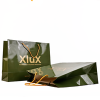 Sacs en papier personnalisés avec logo imprimé, vente en gros, sacs en papier de luxe brillants pour boutiques, emballages pour vêtements et chaussures, sacs de shopping