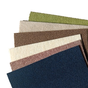 Losetas de Alfombra Autoadhesivas para Hacerlo Usted Mismo (36 Pies Cuadrados) - Product Image 3