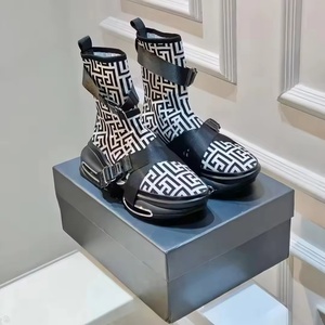 Chaussures de sport décontractées de luxe en cuir pour l'extérieur, motif licorne, avec empiècements en néoprène et finition lustrée, pour homme et femme, en tissu de coton - Product Image 3