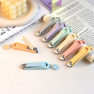 Coupe-ongles en acier inoxydable anti-éclaboussures motif dessin animé, pendentif patte de chat mignon, haute qualité, portable, pour femmes, pour le nail art - Product Image 1