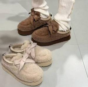 Pantuflas de plataforma para mujer, personalizadas, de alta calidad, con decoración de lazo, forro de felpa cálido, antideslizantes, informales, de invierno, estilo UGG, de lana. - Product Image 6